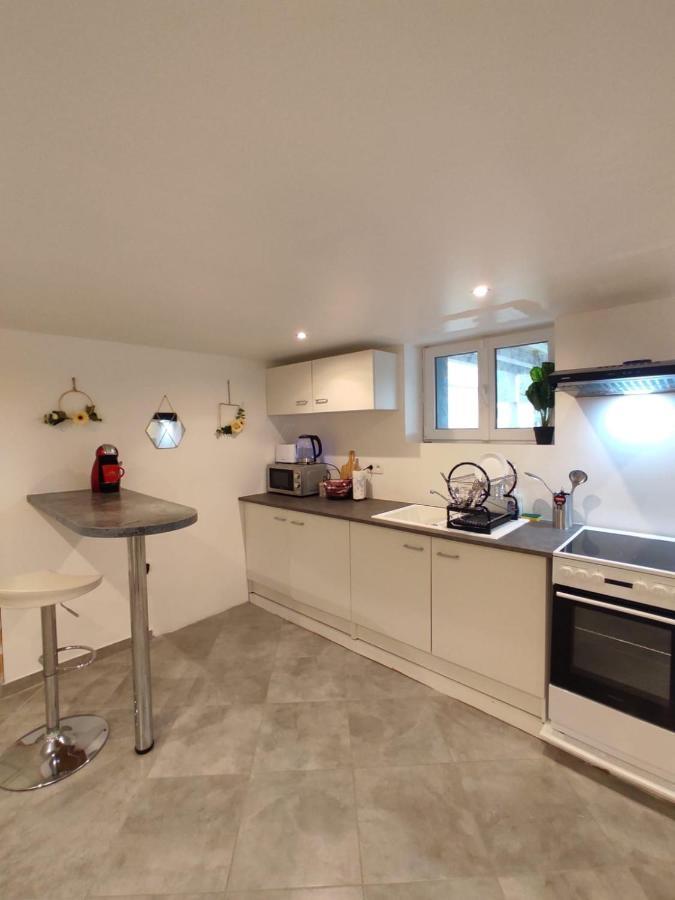 Appartement 100M2, Independant Dans Notre Maison Garennes-sur-Eure エクステリア 写真