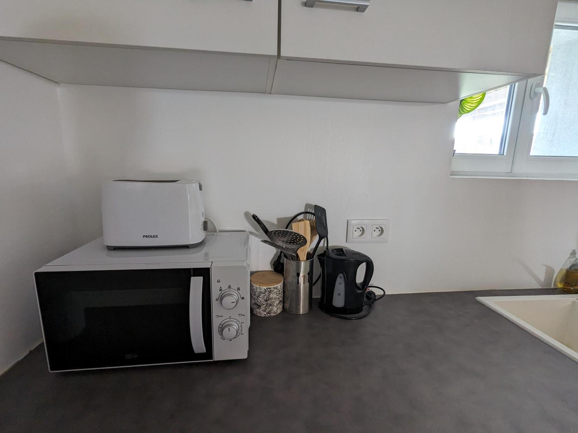 Appartement 100M2, Independant Dans Notre Maison Garennes-sur-Eure エクステリア 写真